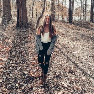 Meet your Posher, Brooke